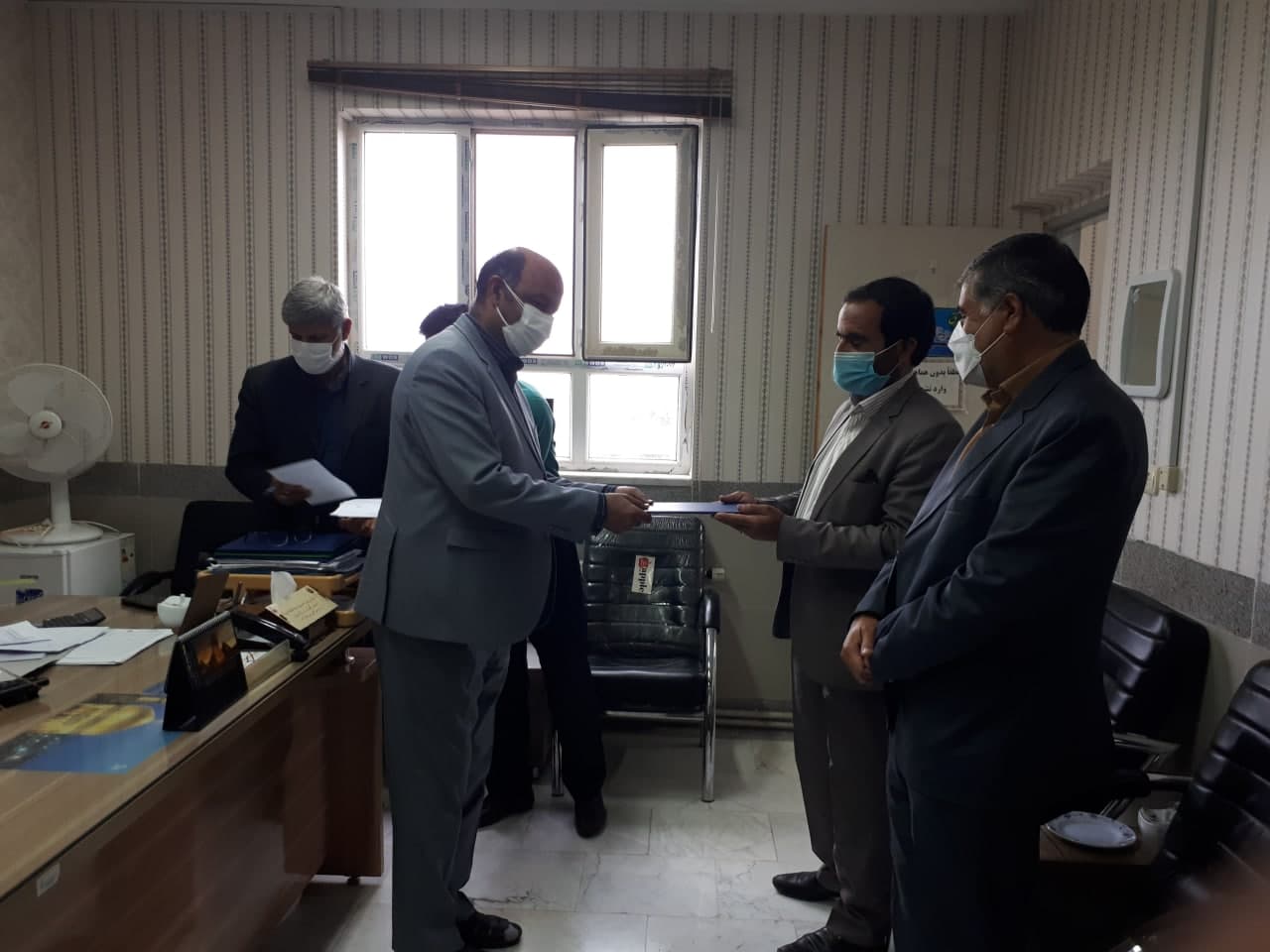 دیدار شهردار و رئیس شورای اسلامی شهر با ریاست آموزش و پرورش شهرستان مه ولات به مناسبت روز معلم